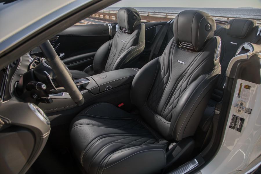 Интерьер Mercedes-AMG S65 Cabriolet 2016 года  (NA) (фото 22 из 33)